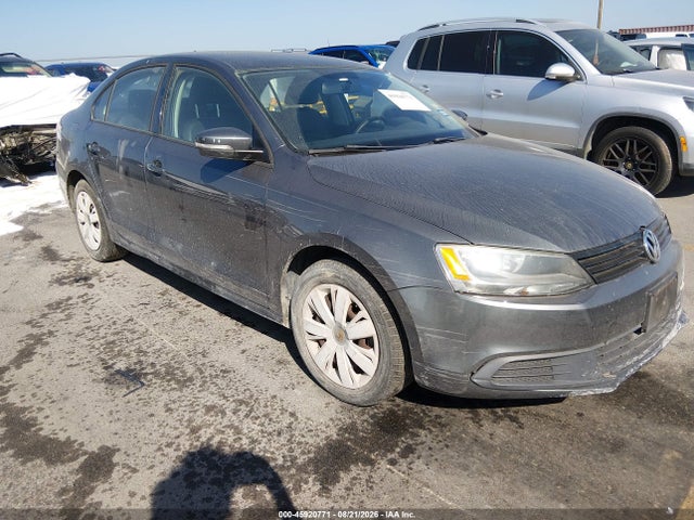45920771 :رقم المزاد ، 3VWD07AJ4EM213584 vin ، 2014 Volkswagen Jetta 1.8t Se مزاد بيع