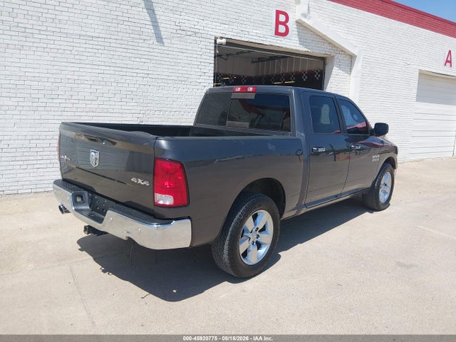 45920775 :رقم المزاد ، 1C6RR7LT7HS712668 vin ، 2017 Ram 1500 Lone Star  4x4 5'7 Box مزاد بيع
