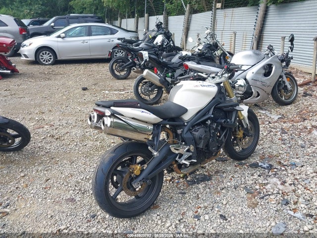 Продажа на аукционе авто 2008 Triumph Motorcycle Street Triple 675, vin: SMTD01NE88J356652, номер лота: 45920782