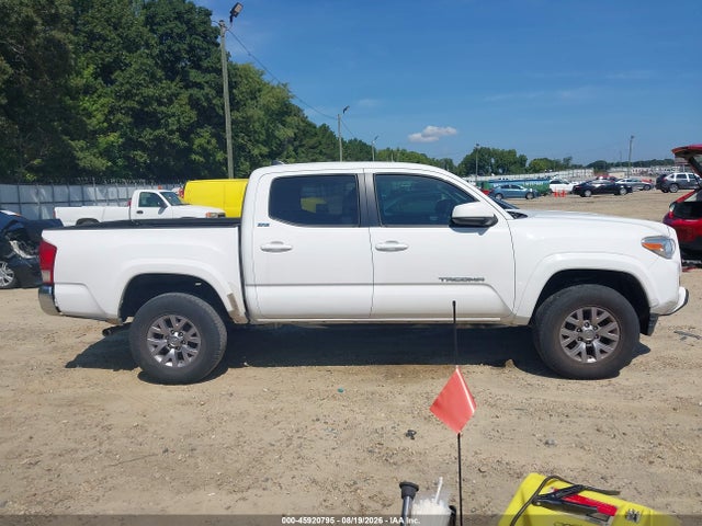 45920795 :رقم المزاد ، 5TFAZ5CN6HX046577 vin ، 2017 Toyota Tacoma Sr5 V6 مزاد بيع