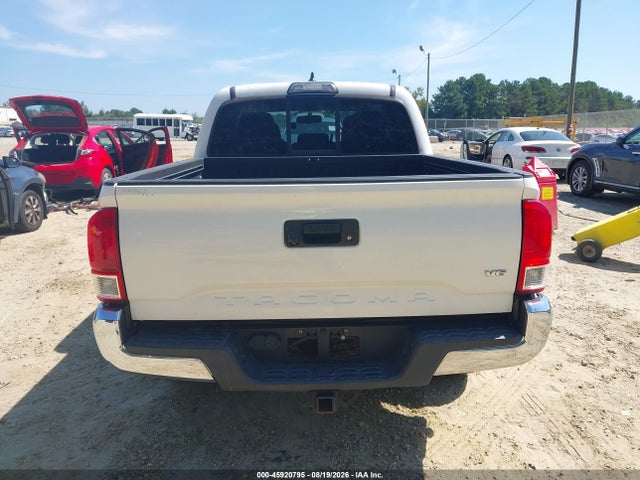 45920795 :رقم المزاد ، 5TFAZ5CN6HX046577 vin ، 2017 Toyota Tacoma Sr5 V6 مزاد بيع