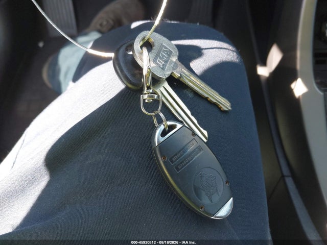 5NPDH4AE5EH455335 Hyundai ELANTRA SE