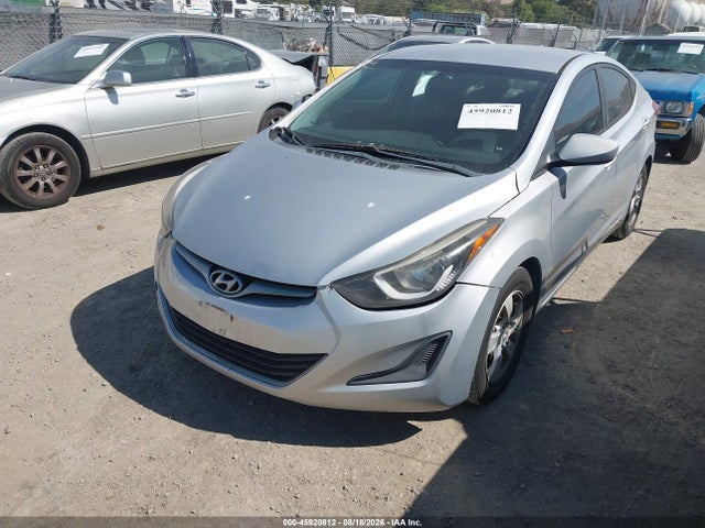 5NPDH4AE5EH455335 Hyundai ELANTRA SE