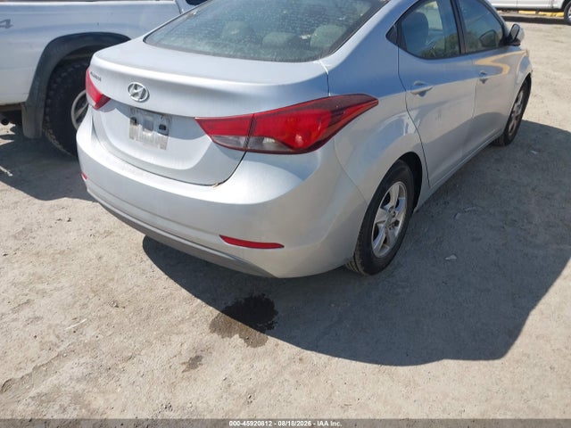 5NPDH4AE5EH455335 Hyundai ELANTRA SE