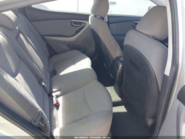 5NPDH4AE5EH455335 Hyundai ELANTRA SE