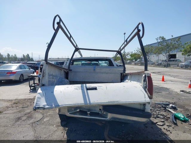 45920823 :رقم المزاد ، 2GCFC24K2K1137151 vin ، 1989 Chevrolet Gmt-400 C2500 مزاد بيع