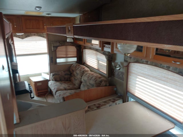 2004 Jayco Eagle მანქანა იყიდება აუქციონზე, vin: 1UJCJ02R741LT0207, აუქციონის ნომერი: 45920828