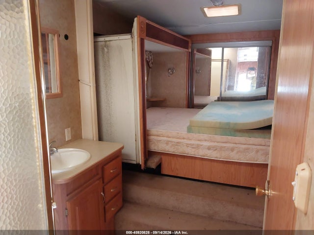 2004 Jayco Eagle მანქანა იყიდება აუქციონზე, vin: 1UJCJ02R741LT0207, აუქციონის ნომერი: 45920828