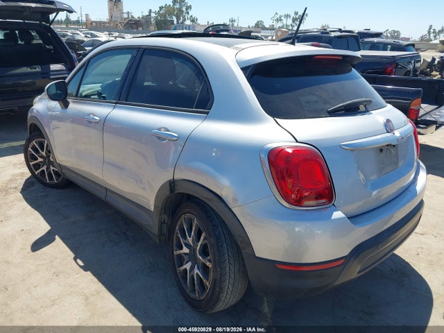 Fiat 500x Trekking Plus 2016 ZFBCFXET0GP414116 Image 3