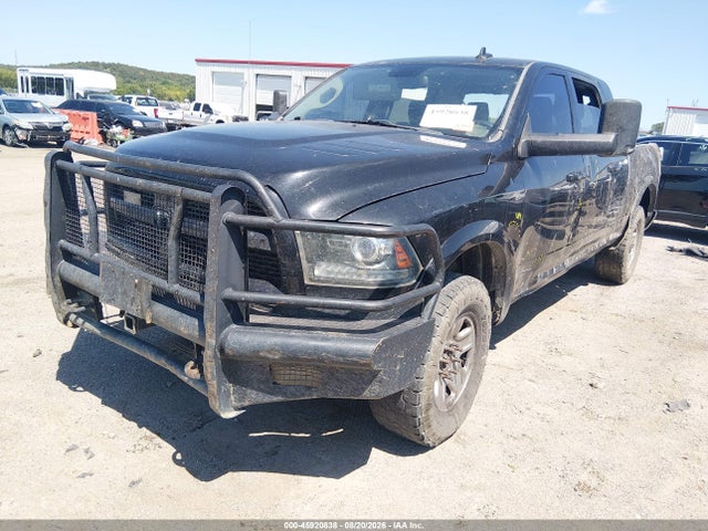 45920838 :رقم المزاد ، 3C6UR5NL5FG644838 vin ، 2015 Ram 2500 Laramie مزاد بيع