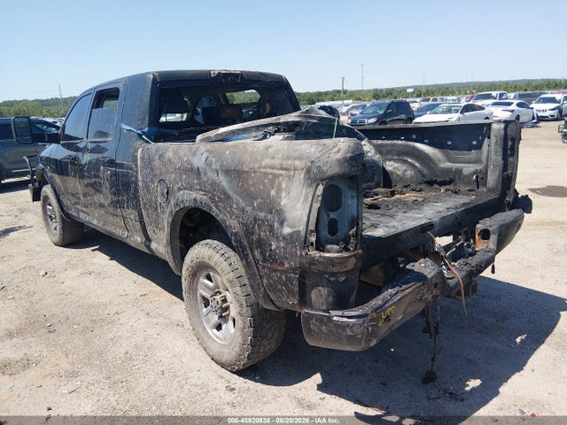 45920838 :رقم المزاد ، 3C6UR5NL5FG644838 vin ، 2015 Ram 2500 Laramie مزاد بيع