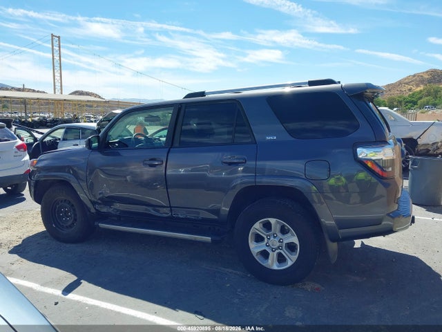 Toyota 4RUNNER SR5 2023 JTEEU5JRXP5279504 Image 14
