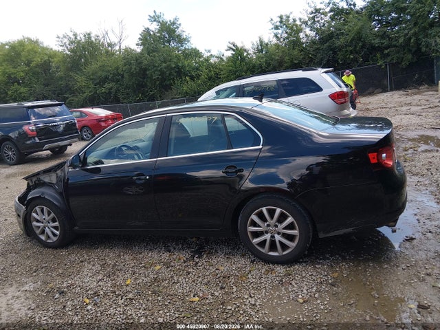 Продажа на аукционе авто 2010 Volkswagen Jetta Se, vin: 3VWRZ7AJ2AM054330, номер лота: 45920907