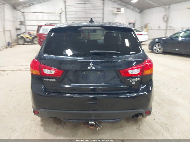 45920911 :رقم المزاد ، JA4AR3AW7HZ020567 vin ، 2017 Mitsubishi Outlander Sport 2.4 Se مزاد بيع