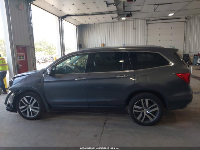 45920921 :رقم المزاد ، 5FNYF6H97HB016927 vin ، 2017 Honda Pilot Touring مزاد بيع