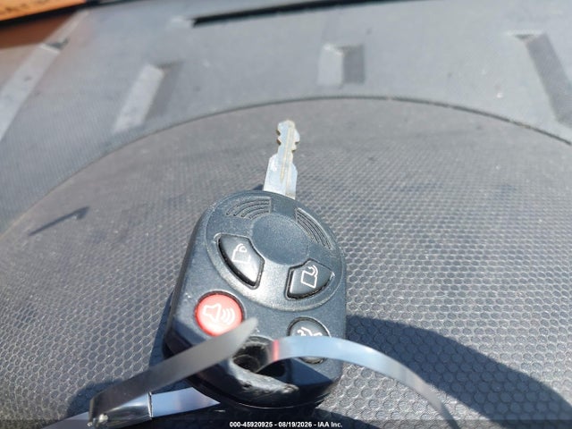 45920925 :رقم المزاد ، 1FMCU03128KA97266 vin ، 2008 Ford Escape Xlt مزاد بيع