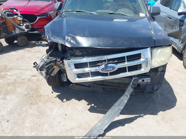 45920925 :رقم المزاد ، 1FMCU03128KA97266 vin ، 2008 Ford Escape Xlt مزاد بيع