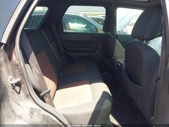 45920925 :رقم المزاد ، 1FMCU03128KA97266 vin ، 2008 Ford Escape Xlt مزاد بيع