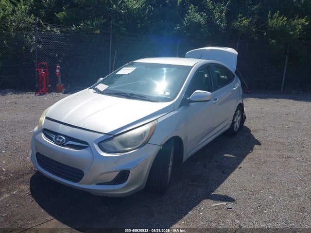 Hyundai ACCENT GLS 2014 KMHCT4AE1EU590579 Image 2