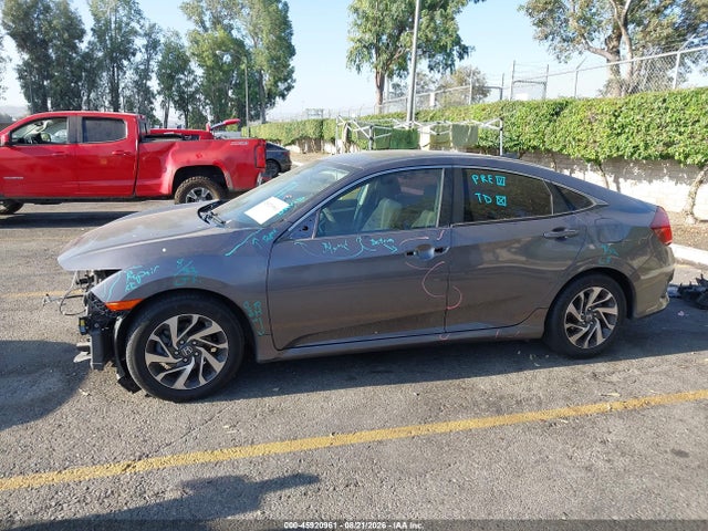 Honda CIVIC EX 2018 19XFC2F75JE209177 Image 15