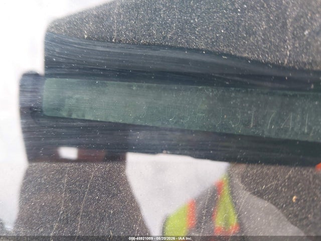 45921009 :رقم المزاد ، JTDZN3EU9FJ017419 vin ، 2015 Toyota Prius V Two مزاد بيع