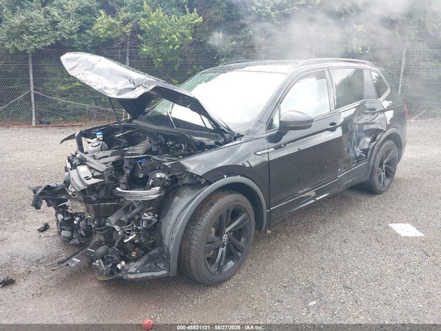 45921101 :رقم المزاد ، 3VVCB7AX5PM060456 vin ، 2023 Volkswagen Tiguan 2.0t Se R-line Black مزاد بيع