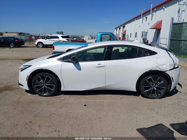 Toyota PRIUS XLE 2024 JTDACAAU4R3045540 Image 14