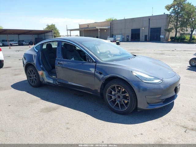 Продажа на аукционе авто 2019 Tesla Model 3 Long Range/mid Range/standard Range/standard Range Plus, vin: 5YJ3E1EA7KF447435, номер лота: 45921158