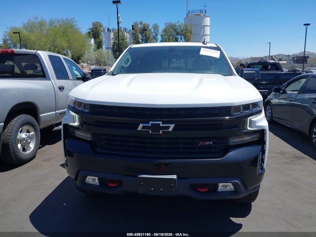 3GCPYFED9MG325592 Chevrolet Silverado 1500 4wd Short Bed Lt Trail Boss