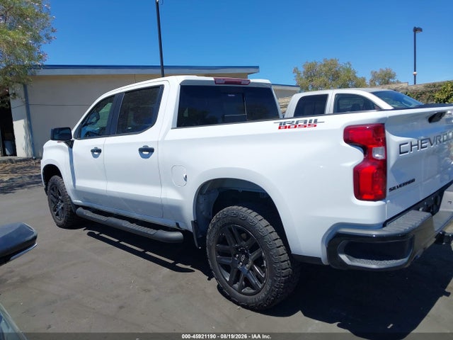 3GCPYFED9MG325592 Chevrolet Silverado 1500 4wd Short Bed Lt Trail Boss