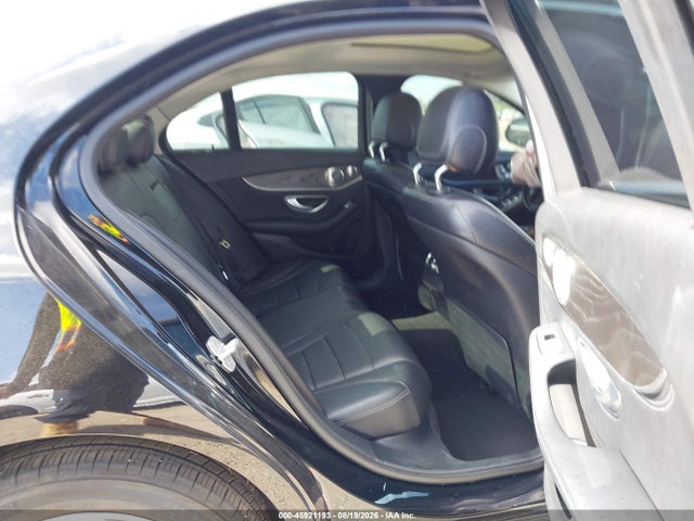 Aukcja sprzedaży 2015 Mercedes-benz C 300 4matic, vin: 55SWF4KB2FU073457, numer aukcji: 45921193