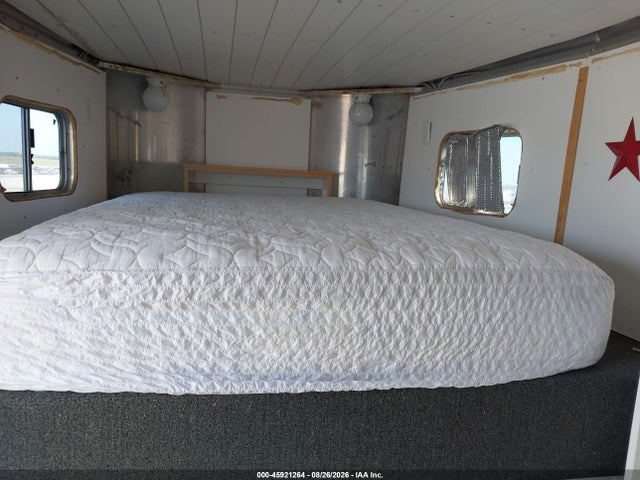 2001 Exxiss Aluminum Trailers Unknown მანქანა იყიდება აუქციონზე, vin: 4LAAH222512009561, აუქციონის ნომერი: 45921264