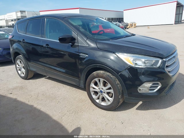Auction sale of the 2017 Ford Escape Se, vin: 1FMCU0GD1HUD15450, lot number: 45921286