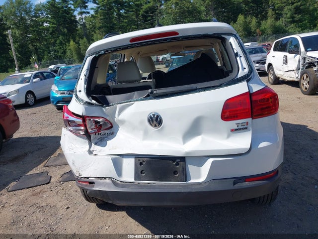 2017 Volkswagen Tiguan 2.0t/2.0t S მანქანა იყიდება აუქციონზე, vin: WVGBV7AX2HK038503, აუქციონის ნომერი: 45921299