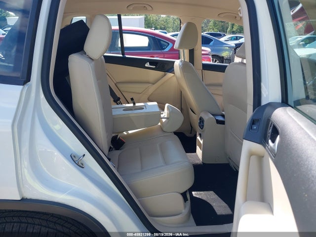 WVGBV7AX2HK038503 Volkswagen Tiguan 2.0t/2.0t S
