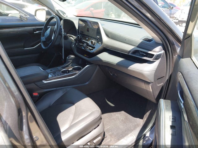 2025 Toyota Highlander Limited მანქანა იყიდება აუქციონზე, vin: 5TDKDRAH3SS554686, აუქციონის ნომერი: 45921331