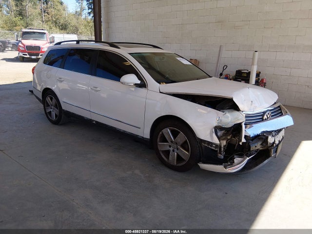 45921337 :رقم المزاد ، WVWLK73CX8E058704 vin ، 2008 Volkswagen Passat Komfort مزاد بيع