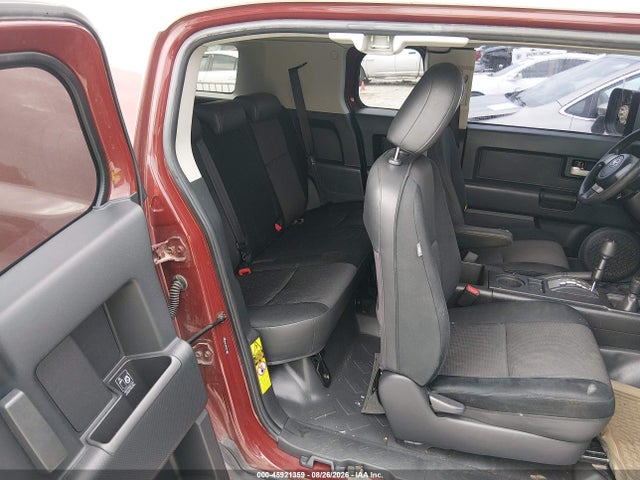 2010 Toyota Fj Cruiser მანქანა იყიდება აუქციონზე, vin: JTEBU4BF6AK081061, აუქციონის ნომერი: 45921359