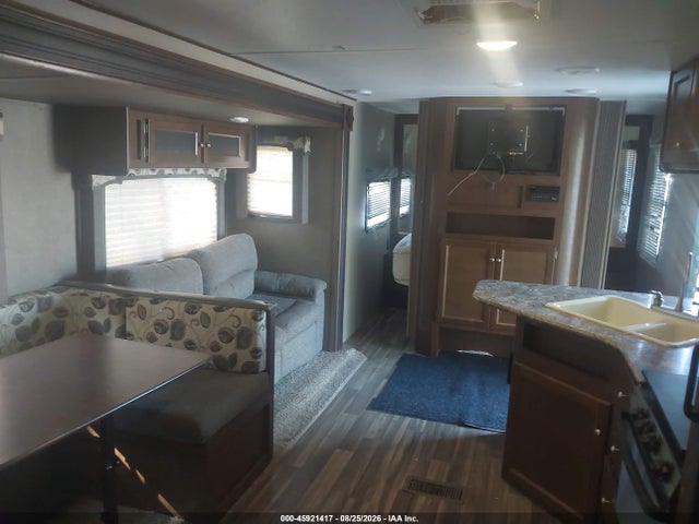 Продажа на аукционе авто 2017 Keystone Hideout 27 Dbs We, vin: 4YDT27D27HN203684, номер лота: 45921417