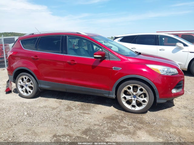 45921422 :رقم المزاد ، 1FMCU0J98FUB60977 vin ، 2015 Ford Escape Titanium مزاد بيع