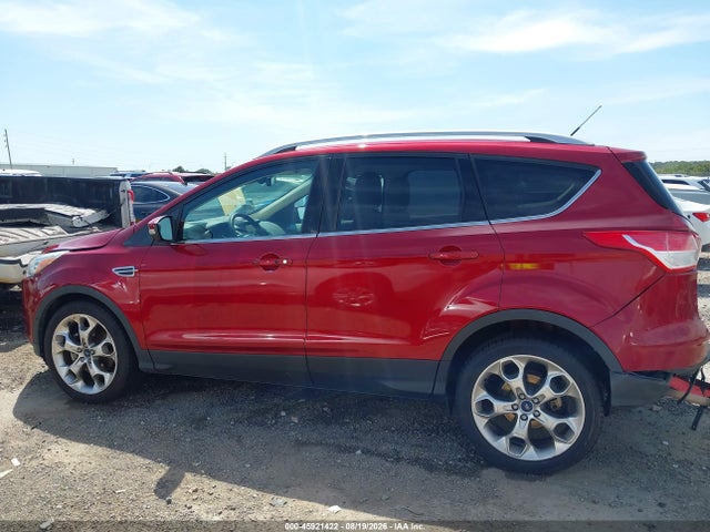 45921422 :رقم المزاد ، 1FMCU0J98FUB60977 vin ، 2015 Ford Escape Titanium مزاد بيع
