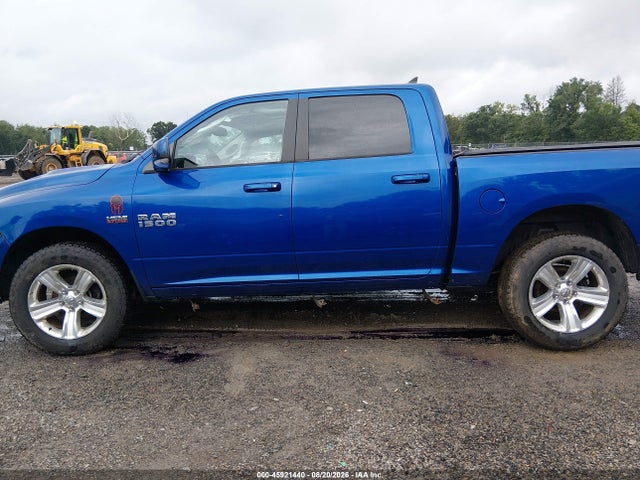 45921440 :رقم المزاد ، 1C6RR7MT8GS152107 vin ، 2016 Ram 1500 Sport مزاد بيع