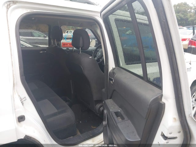 45921450 :رقم المزاد ، 1C4NJPBB0GD721173 vin ، 2016 Jeep Patriot Sport مزاد بيع