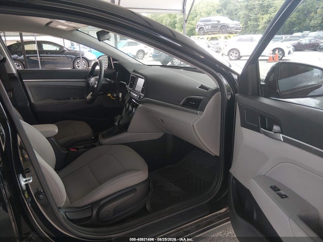 Продажа на аукционе авто 2019 Hyundai Elantra Sel, vin: 5NPD84LF0KH470956, номер лота: 45921496