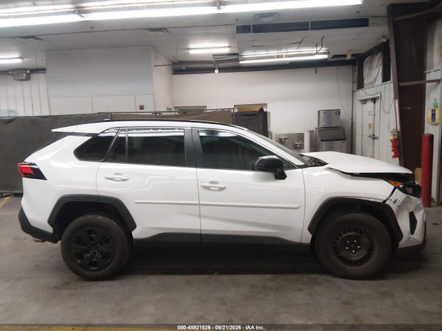 2T3H1RFV7MW169196 Toyota RAV4 LE