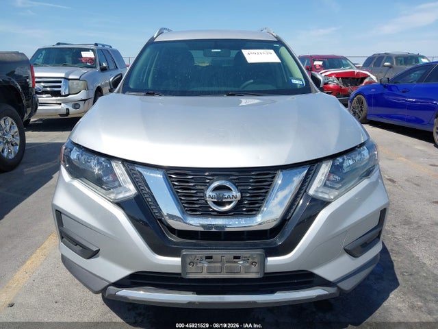 45921529 :رقم المزاد ، KNMAT2MT9HP564471 vin ، 2017 Nissan Rogue S مزاد بيع