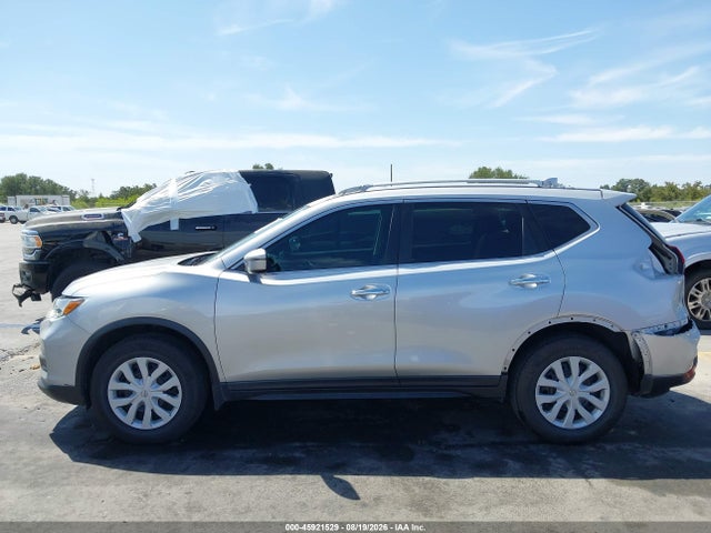 45921529 :رقم المزاد ، KNMAT2MT9HP564471 vin ، 2017 Nissan Rogue S مزاد بيع