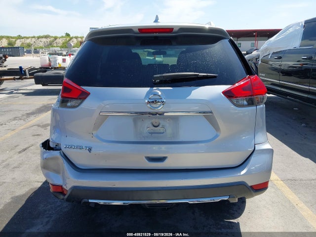 45921529 :رقم المزاد ، KNMAT2MT9HP564471 vin ، 2017 Nissan Rogue S مزاد بيع