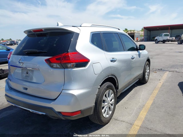 45921529 :رقم المزاد ، KNMAT2MT9HP564471 vin ، 2017 Nissan Rogue S مزاد بيع