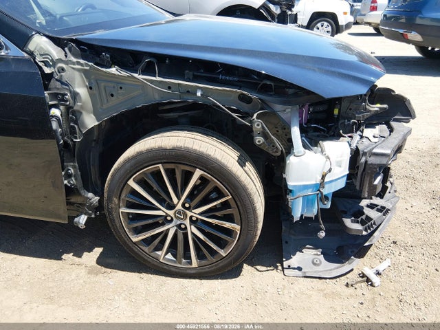 Lexus ES 300H 2024 58ADA1C14RU043792 Image 18